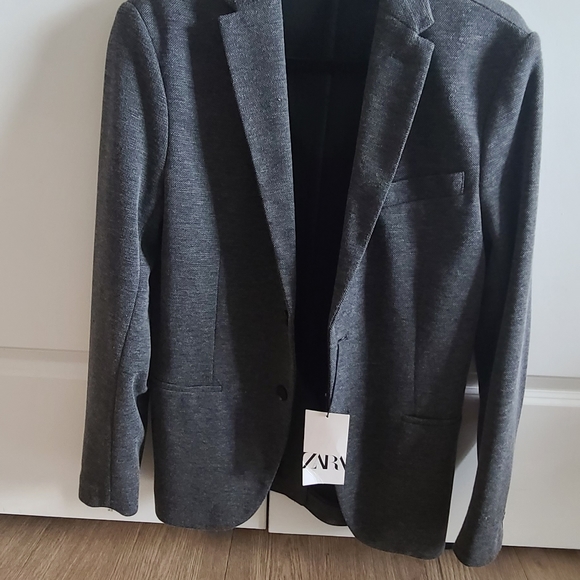 Blazer - Picture 2 of 3